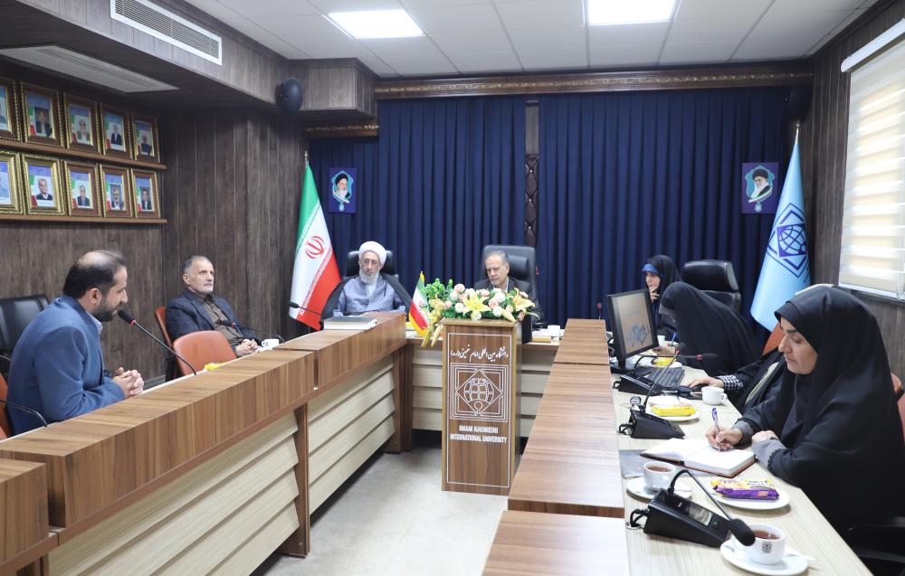 اولین جلسه ستاد شاهد و ایثارگر دانشگاه در سال ۱۴۰4 برگزار شد