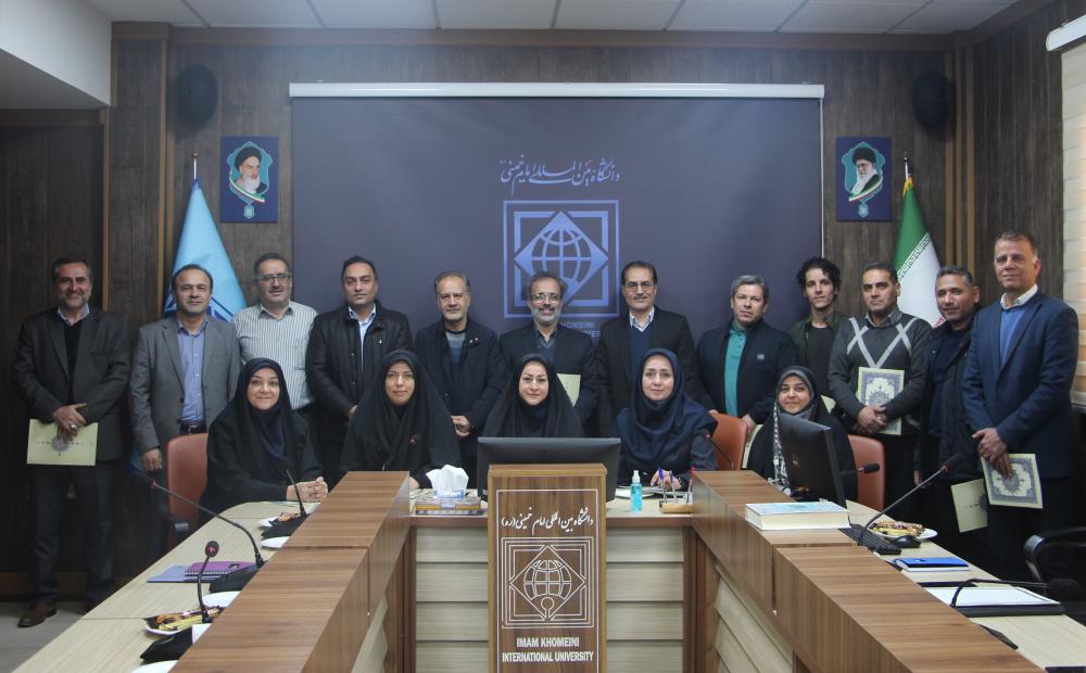 جلسه تکریم و معارفه اعضای شورای صنفی کارکنان دانشگاه برگزار شد